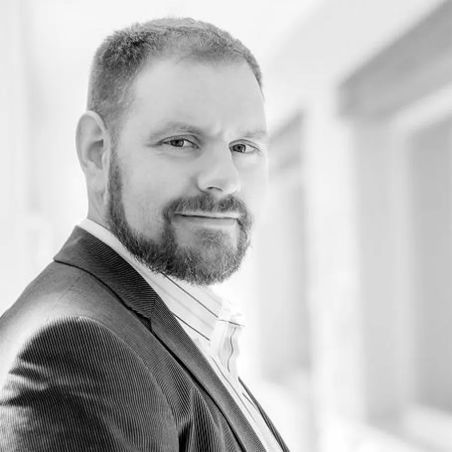 Dr. Stahl vertritt bundesweit Mandanten bei Sperren auf Facebook und Twitter