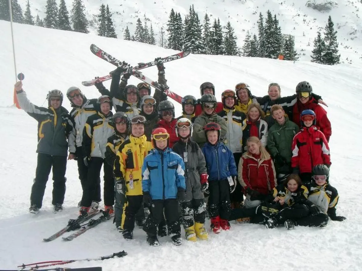 Skispaß mit und durch Technik mit dem Söckinger Skiteam