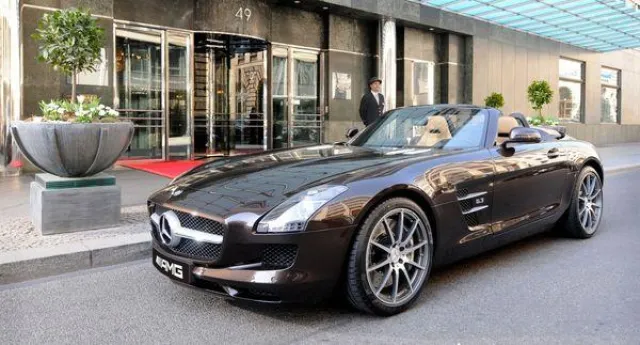 Bild: Luxus für alle Sinne - mit Regent Berlin, Mercedes-Benz und Meissen