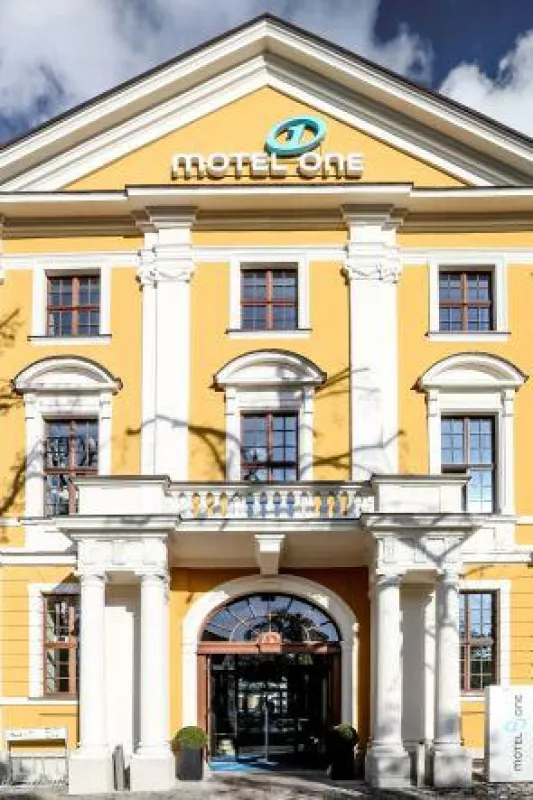 Motel One Magdeburg_Außenansicht 1_Copyright_Andreas Lander_low