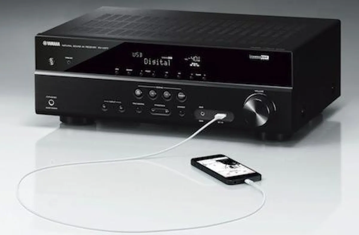 Mit dem RX-V377 stellt Yamaha einen AV-Receiver für den perfekten Heimkino-Einstieg vor