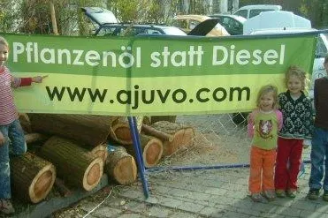 Bild: Streetlife Festival 2007 in München: ajuvo warnt vor fossilen Treibstoffen