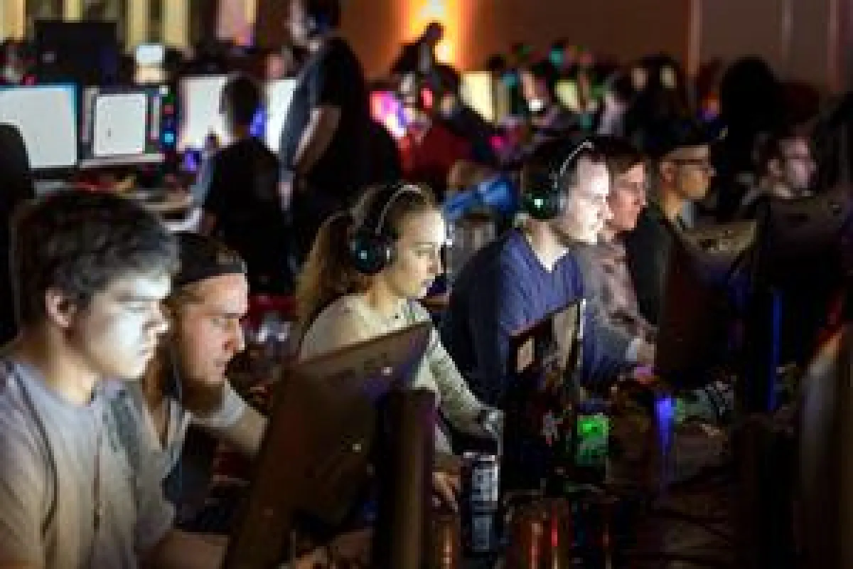Konzentrierte Gesichter auf der letzten DreamHack 2018. © Leipziger Messe GmbH/Tom Schulze (TS)