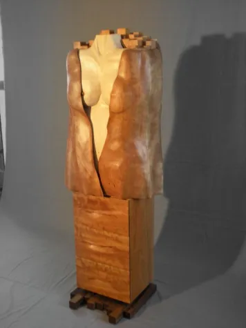 Bild: Der Möbelmacher / Kunstmöbel oder Möbelskulptur