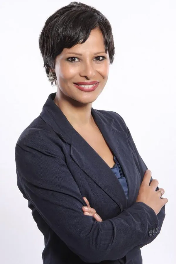 Balvinder Sidhu ist gebürtige Inderin und Expertin zu Haarproblemen.