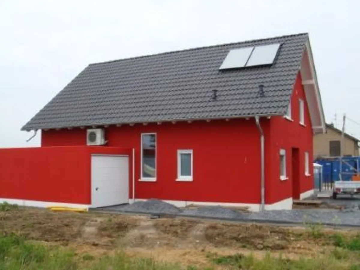 Altherma Luft-Wasser-Wärmepumpe. Effizient auch ohne Bohrung.