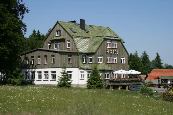 Bild: Auszeichnung und Optimismus im waldhotel AUSZEIT im Harz