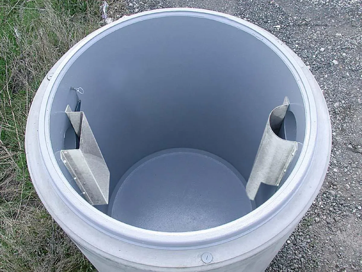 Fettabscheider NEUTRAtip aus Stahlbeton mit einer fettsäurebeständigen PE-HD Kunststoffauskleidung zur Erhöhung der Lebensdauer (Mall GmbH)