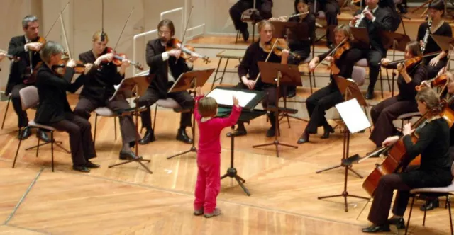 Bild: Clownskonzert im Fontane-Haus - Familienkonzert mit dem Kammerorchester Unter den Linden