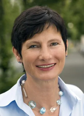 Bild: Ute Bankwitz zur neuen Kreisvorsitzenden des Volksbundes in Potsdam gewählt