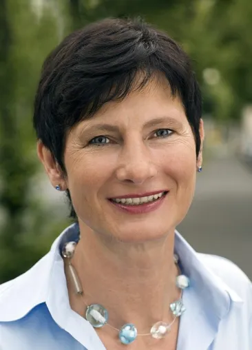 Bild: Ute Bankwitz zur neuen Kreisvorsitzenden des Volksbundes in Potsdam gewählt