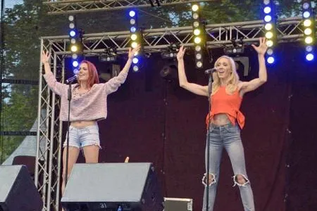 Großartige Livepremiere von Rotblond Bild: Großartige Livepremiere von Rotblond
