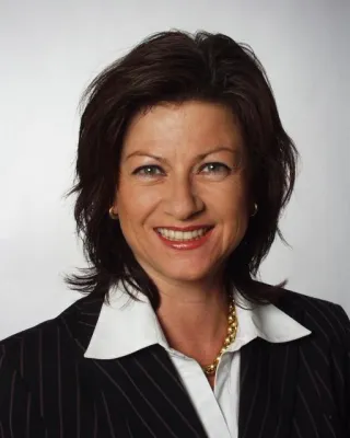 Kundenorientiertes Marketing macht erfolgreich – Kunden kennen, sich differenzieren und richtig vermarkten Bild: Kundenorientiertes Marketing macht erfolgreich – Kunden kennen, sich differenzieren und richtig vermarkten