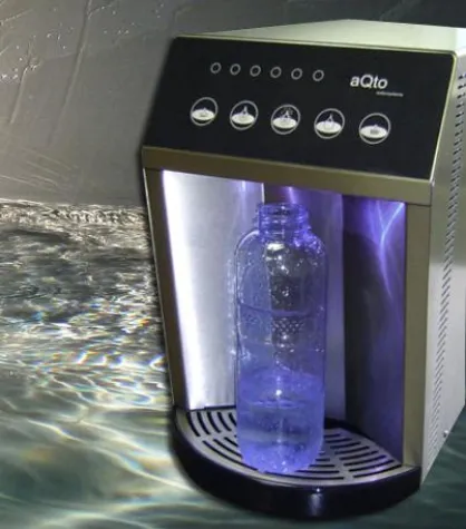 Bild: Neu von aQto: Moderne Wasserspender aus gebürstetem Edelstahl