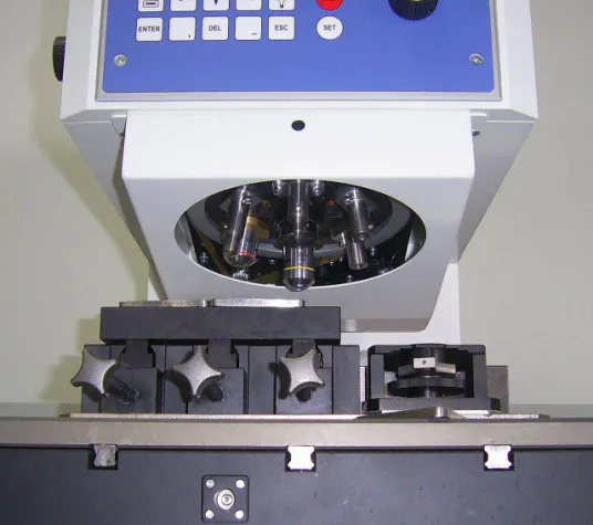 Bild: Ein Revolver für alle gängigen Härteprüfungen