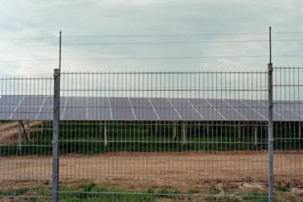 Bild: Solarparksicherung Dachser Solarpark I+II fertiggestellt