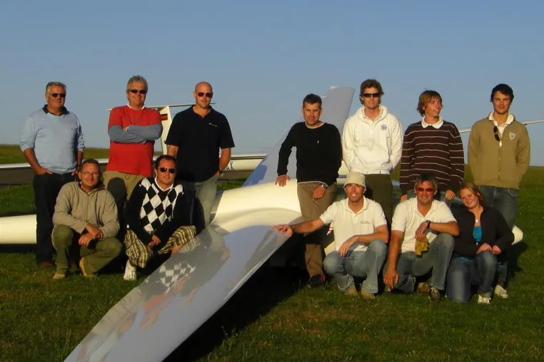 Den Sieg mit einem Rekord gekrönt - Donauwörth ist Segelflugmeister Bild: Den Sieg mit einem Rekord gekrönt - Donauwörth ist Segelflugmeister