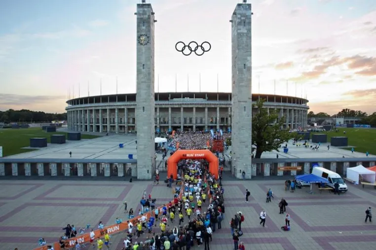 B2RUN Deutsche Firmenlaufmeisterschaft 2014: Der günstige Frühlingstarif für Startplätze gilt bis zum 31. März Bild: B2RUN Deutsche Firmenlaufmeisterschaft 2014: Der günstige Frühlingstarif für Startplätze gilt bis zum 31. März