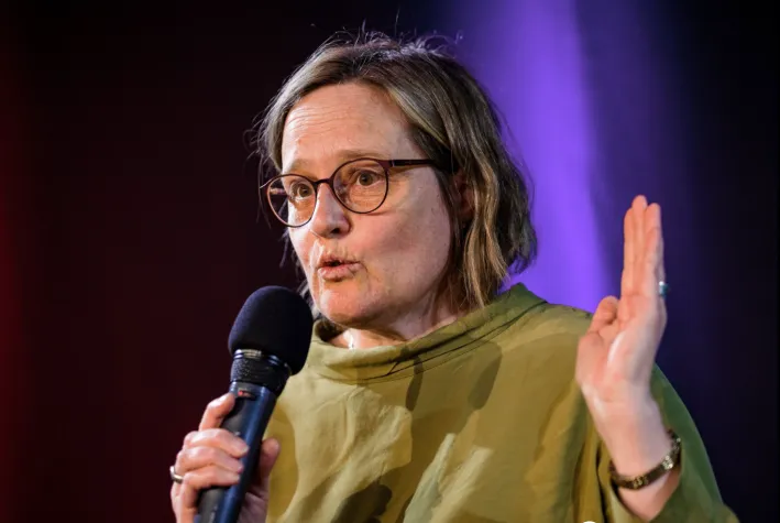 Bild: Fachinformatikerin Susanne Tietze gewinnt Excellence Award und wird Weltrekordhalterin