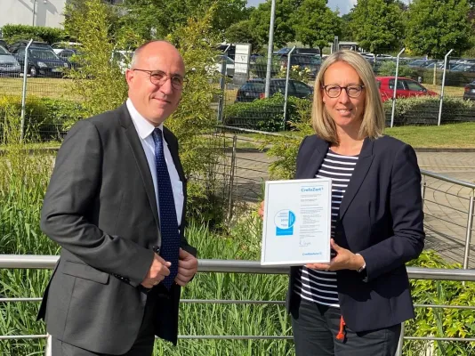 Bild: Bonität erneut bestätigt: Telematik-Anbieter Ctrack erhält Zertifikat von Creditreform