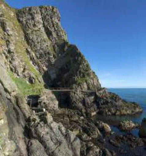 Bild: Unterwegs auf Nordirlands spektakulärem Klippenpfad The Gobbins