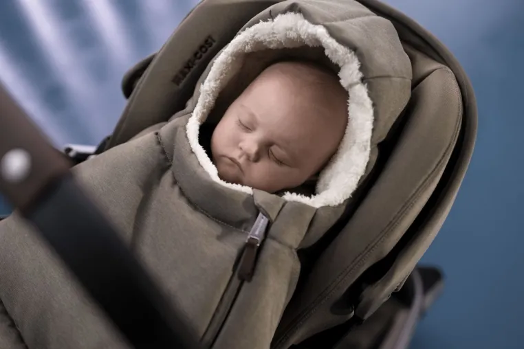 Winterjacke und Schneeanzug im Kindersitz: Viele Eltern unterschätzen die Gefahr Bild: Winterjacke und Schneeanzug im Kindersitz: Viele Eltern unterschätzen die Gefahr