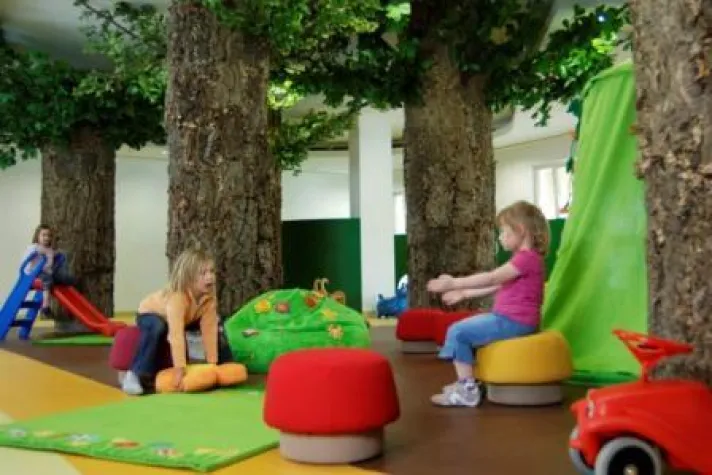 Bild: Fröhliche Erlebniswelt nach dem Vorbild Bayern - camp setzt Konzept für neuen Kinderclub im Hartl Resort um