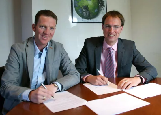 Bild: KEMPER errichtet Demonstrations-Solarpark auf Kläranlagengelände