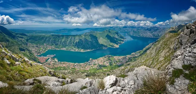 Bild: Neue Flugverbindung von Stuttgart nach Montenegro ab 1. Juni