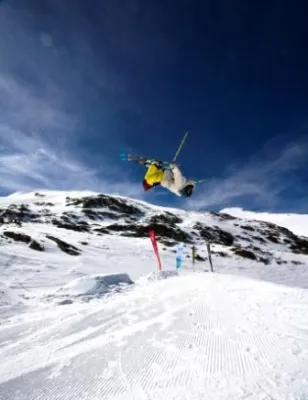 Bild: UniChamp 2012 - raus aus dem Hörsaal und ab auf die Piste!