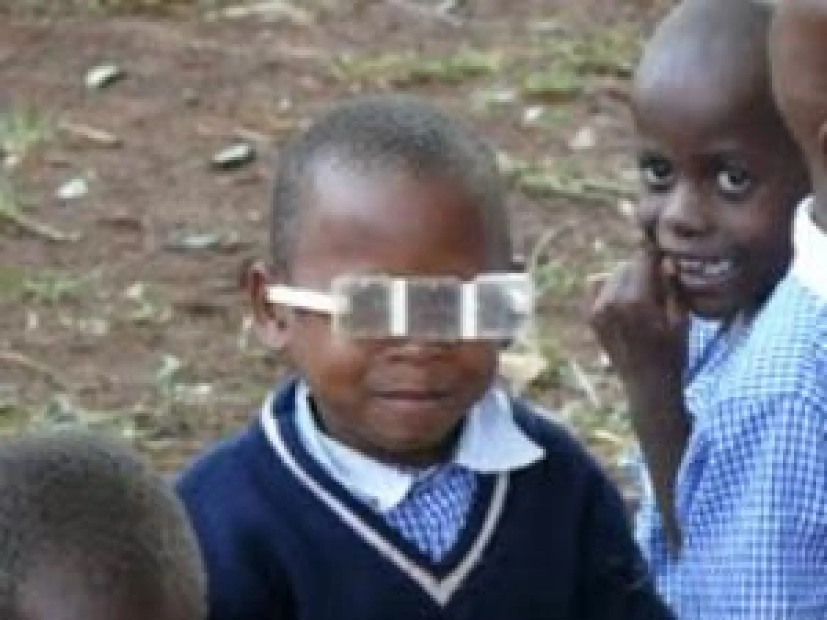 Mit Hilfe der gesammelten Brillen können in Uganda viele Sehbehinderungen korrigiert werden