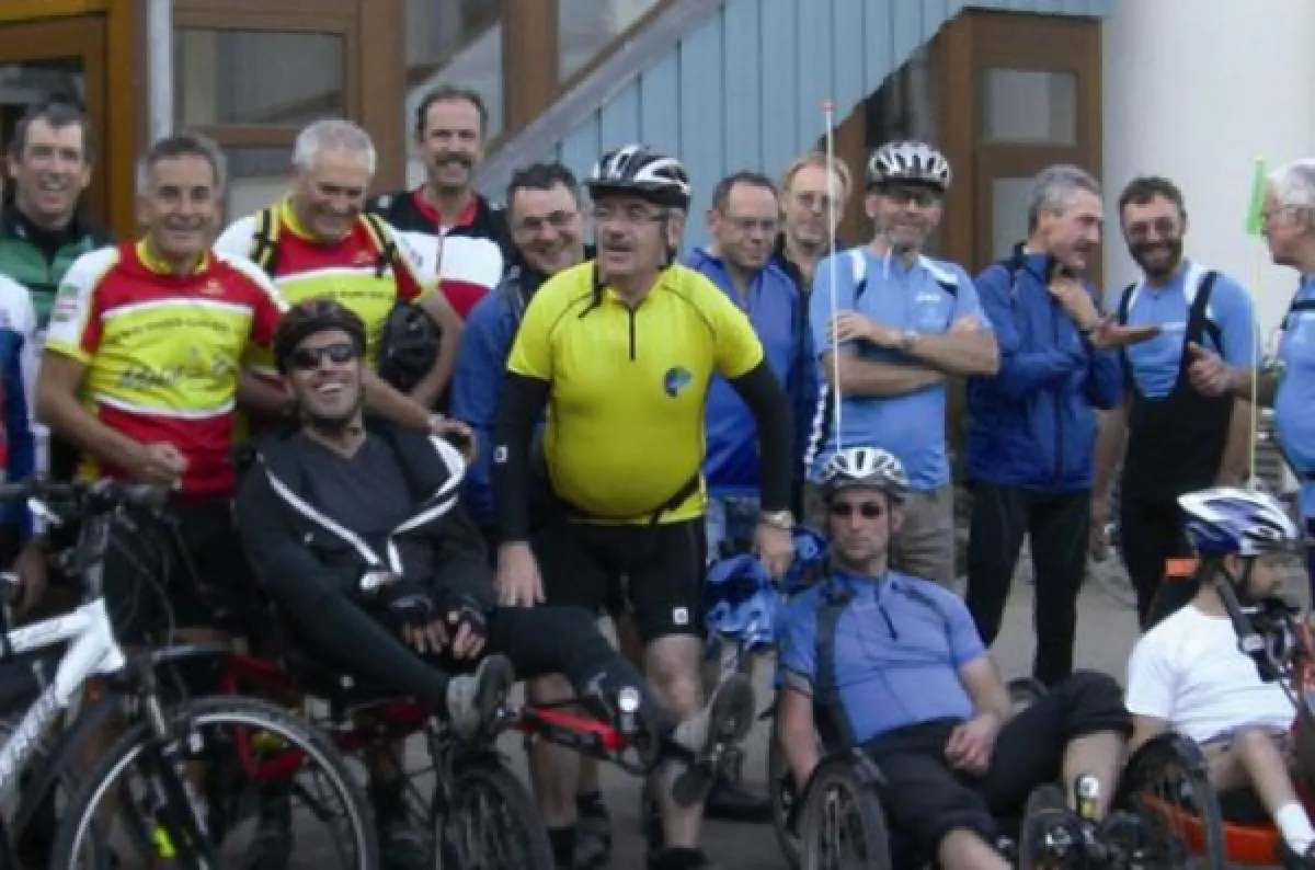 Die Teilnehmer der Bäder- und Rehatour 2008 (Quelle: Krebsverband Baden-Württemberg).