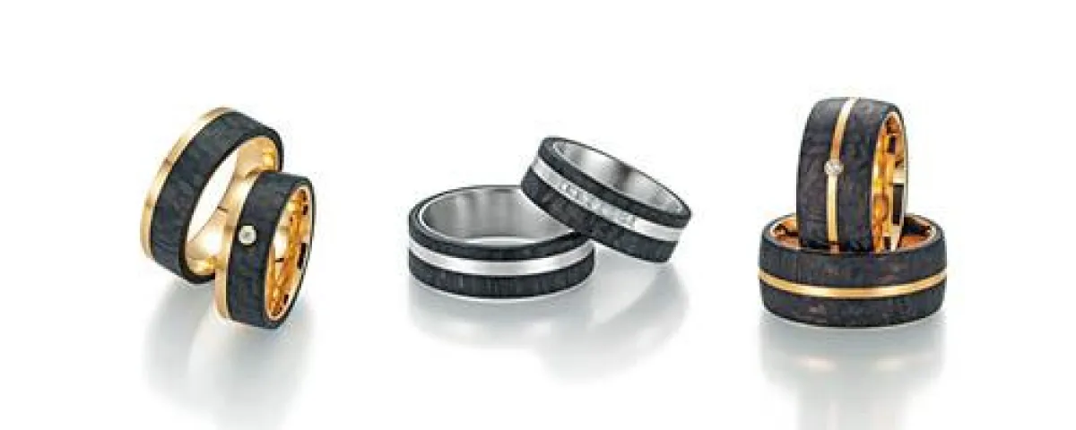 Carbon-Trauringkollektion von Fischer & Sohn (Modelle 01000,01030,01020)