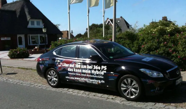 Bild: hamburg040.com berichtet über M35h vom Infiniti Zentrum Hamburg