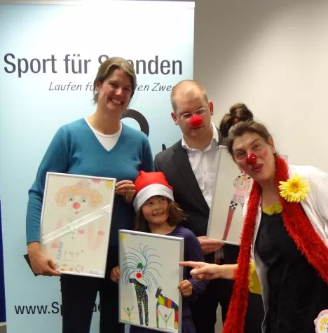 Kinderbilder-Auktion zugunsten der KlinikClowns e.V. brachte über 500 Euro Bild: Kinderbilder-Auktion zugunsten der KlinikClowns e.V. brachte über 500 Euro