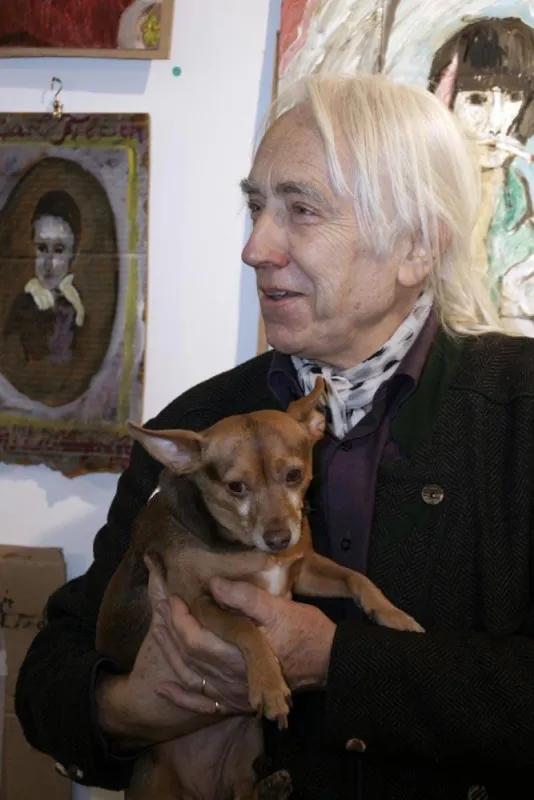 Commendatore JOachim Burmeister mit seinem Hund Penelope (Quelle: DK-Comtrans)