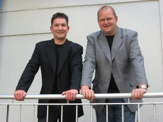 Bild: RosenScholz – Die Vorbereitungen für die neue Talkshow laufen auf Hochtouren