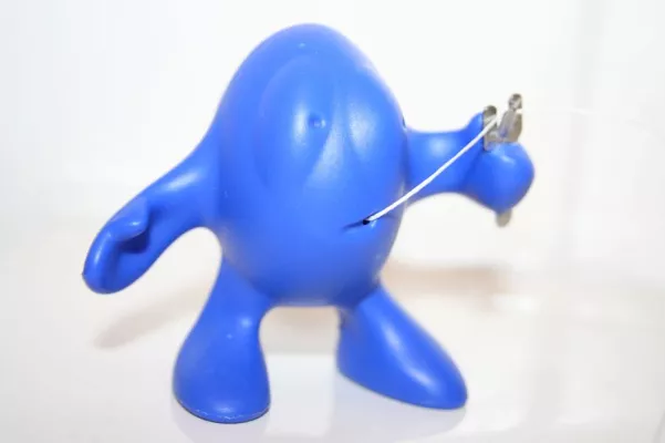 Bild: Zahnseide richtig benutzen