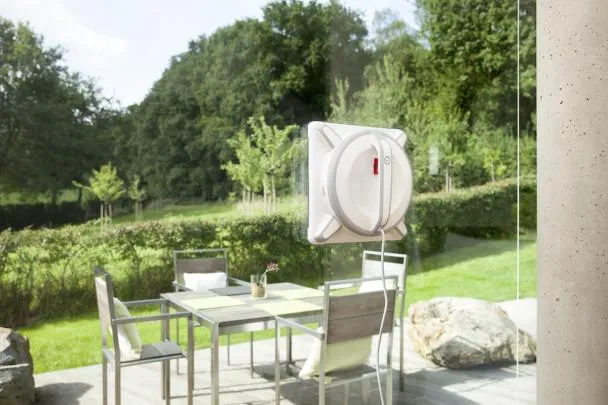 Bild: Winbot 9 Fensterreingungsroboter neu im Red Dot Shop