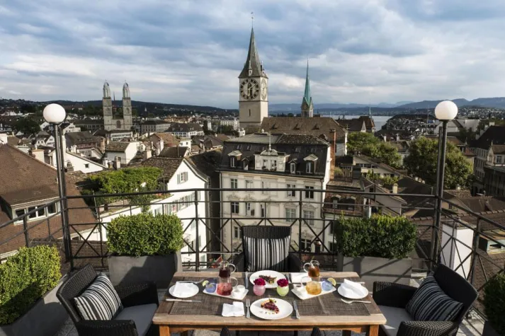 Bild: Pack die Badehose ein! Zürich startet in die Badesaison