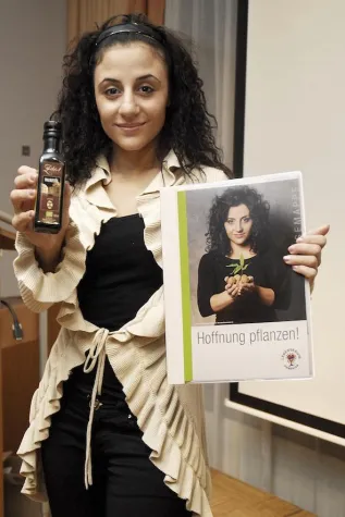 Bild: Erfolgreiches Fundraising mit Boxweltmeisterin Susi Kentikian