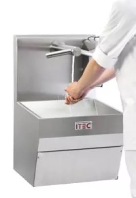 Bild: Reinigungsbecken mit Hightech-Ausstattung