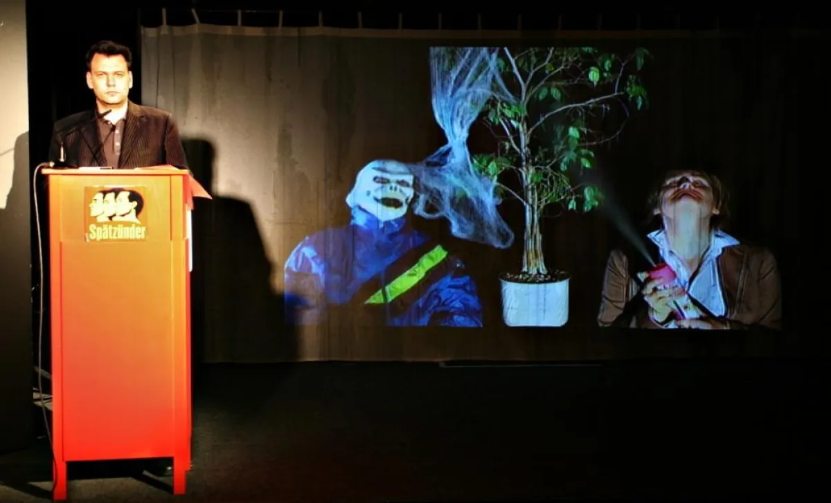 Philipp Schaller & Theater Weltkritik