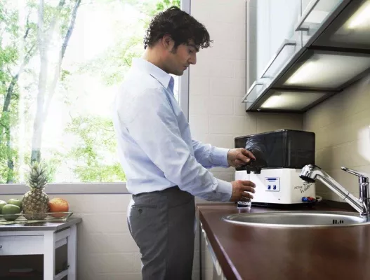 Bild: Sind die Mineralien im Mineralwasser für unseren Körper verwertbar und in der Menge ausreichend?