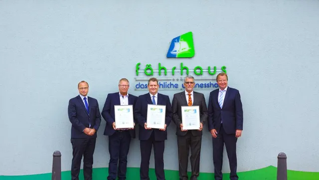 Bild: Stromversorgung: Drei Norddeicher Hotels stellen Schalter auf „grün“