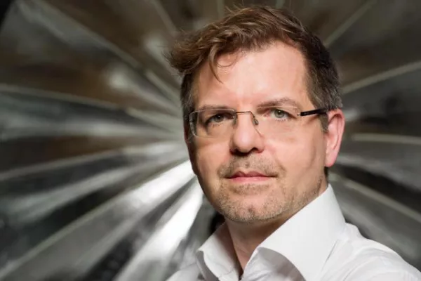 „Das Scrum-Prinzip“: das neue Praxishandbuch von Managementberater Boris Gloger Bild: „Das Scrum-Prinzip“: das neue Praxishandbuch von Managementberater Boris Gloger