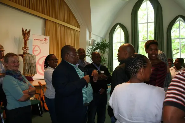 Bild: Ein unglaublicher Bedarf - 2. internationale kirchliche Partnerschaftskonferenz in Hermannsburg und Wittenberg