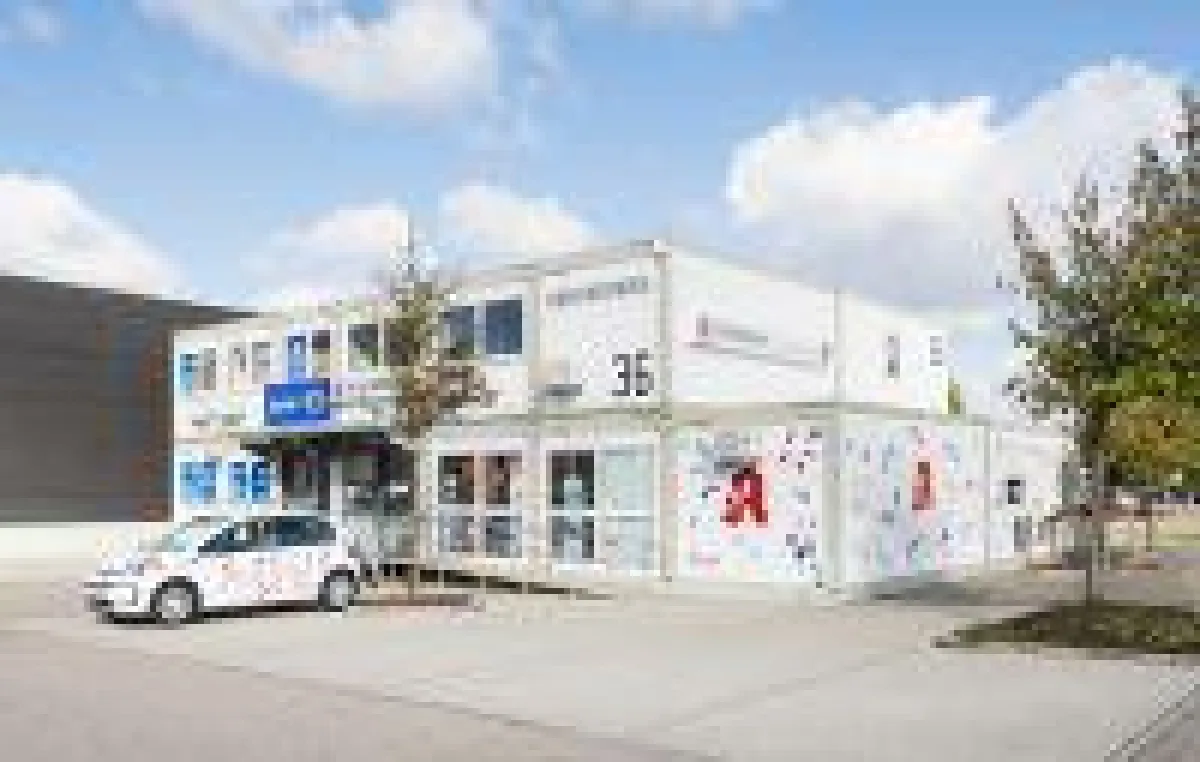 Die ELA Raumlösung für den Einzelhandel präsentiert sich hell und modern.