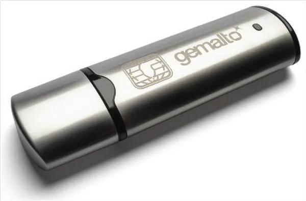 Bild: Innovativer USB-Token auf Smart-Card-Basis wahrt die Integrität mobiler Daten