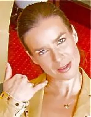 Bild: Katarina Witt verabschiedet sich von ihrem Handy